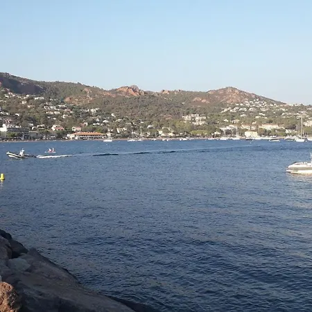 Saint-raphael 2 Pieces Independants Piscine Prohe Golf Vakantiehuis