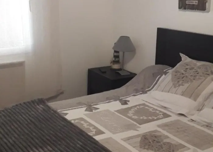 Saint-raphael 2 Pieces Independants Piscine Prohe Golf بيت للعطل