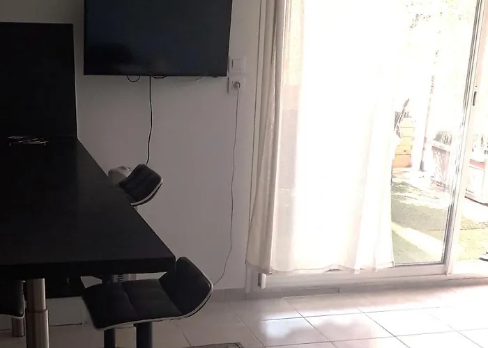 بيت للعطل Saint-raphael 2 Pieces Independants Piscine Prohe Golf *